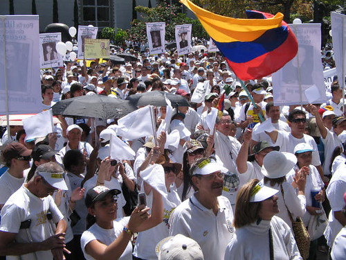 Medellín's New Safety Initiative Targets Nighttime Crime: What It Means for Your Neighbourhood