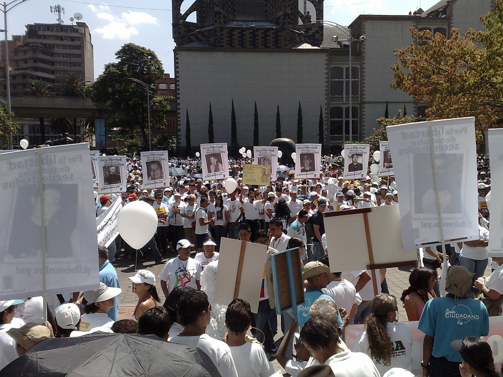 Medellín mayoral race pivots on housing and transit as candidates map competing visions for the city